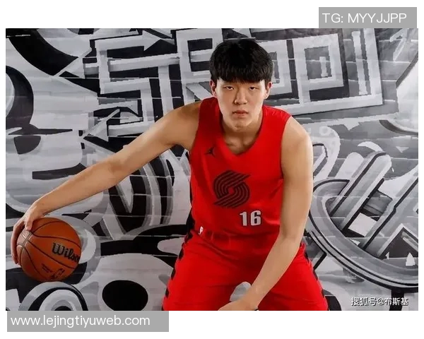 杨瀚森应聚焦武器与小加索尔而非遥不可及的约基奇