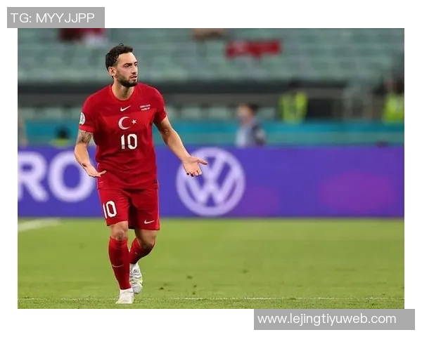 恰尔汗奥卢感恩一路支持从街头球场到国家队百场荣耀之路