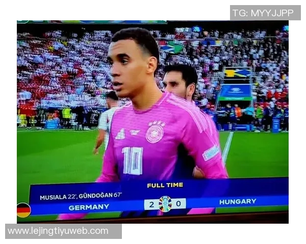 多夫比克感谢球迷支持并表示身体状态良好为进球而自豪