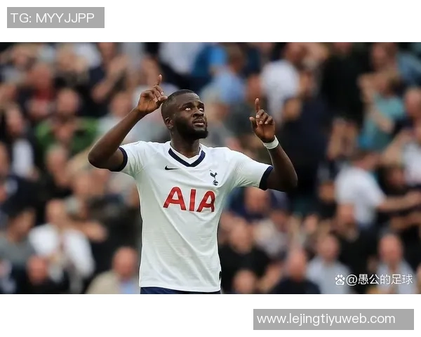 英媒报道多队争租金斯基热刺拒绝中期削弱门将实力