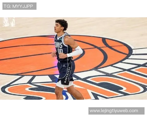 三球本赛季表现下滑愿意离队场均216分69板96助命中率创生涯新低