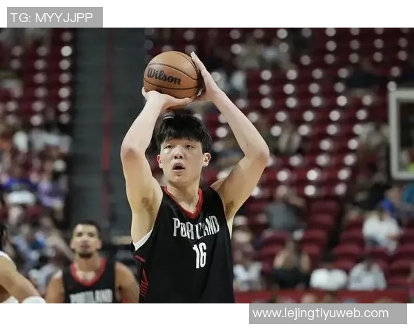 杨瀚森末节表现出色贡献5分4板2助1断正负值1展现锻炼价值